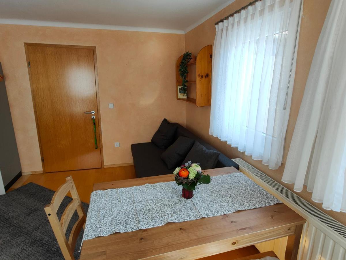 Zentrale & Ruhige Ferienwohnung Mössingen المظهر الخارجي الصورة